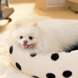 Calming & Washable for Cats & Small Dogs-Black and White Polka dot